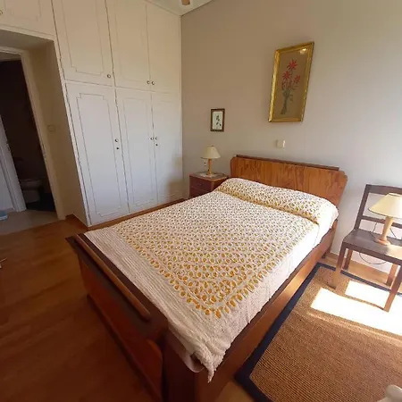 Semesterbostad Jenny's Luxury Flat Near The Center & *